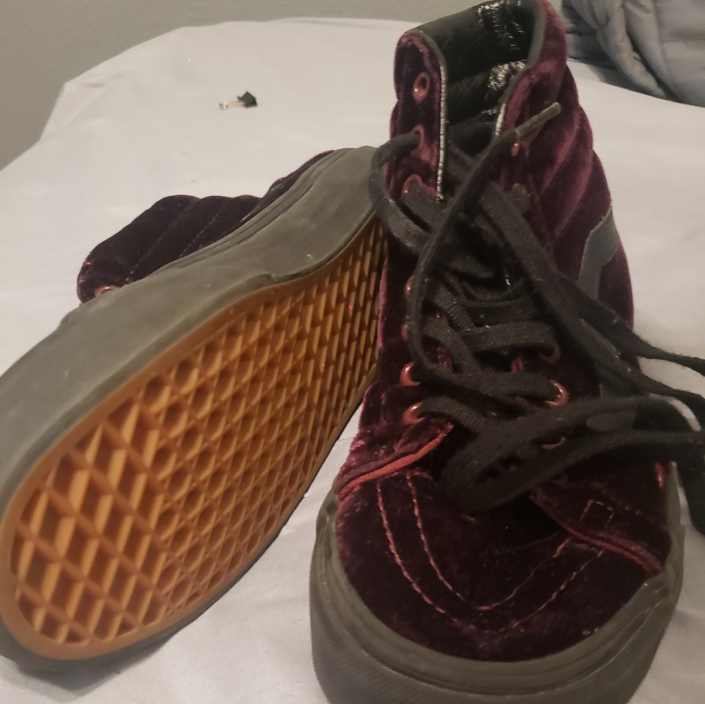 Purple Velvet SK8- HI Vans sz9